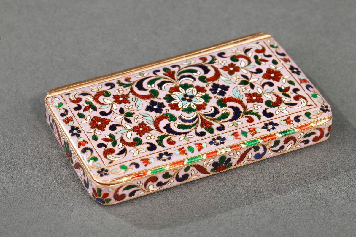 Mid-19th Century Gold And Champlevé Enamel Snuffbox. -photo-3