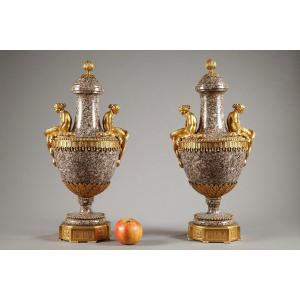 Mid-19th Century Pair Of Vases In Ural Granite And Gilt Bronze 