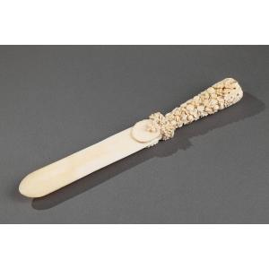 Paper Opener In Ivory From Dieppe From The Mid-19th Century
