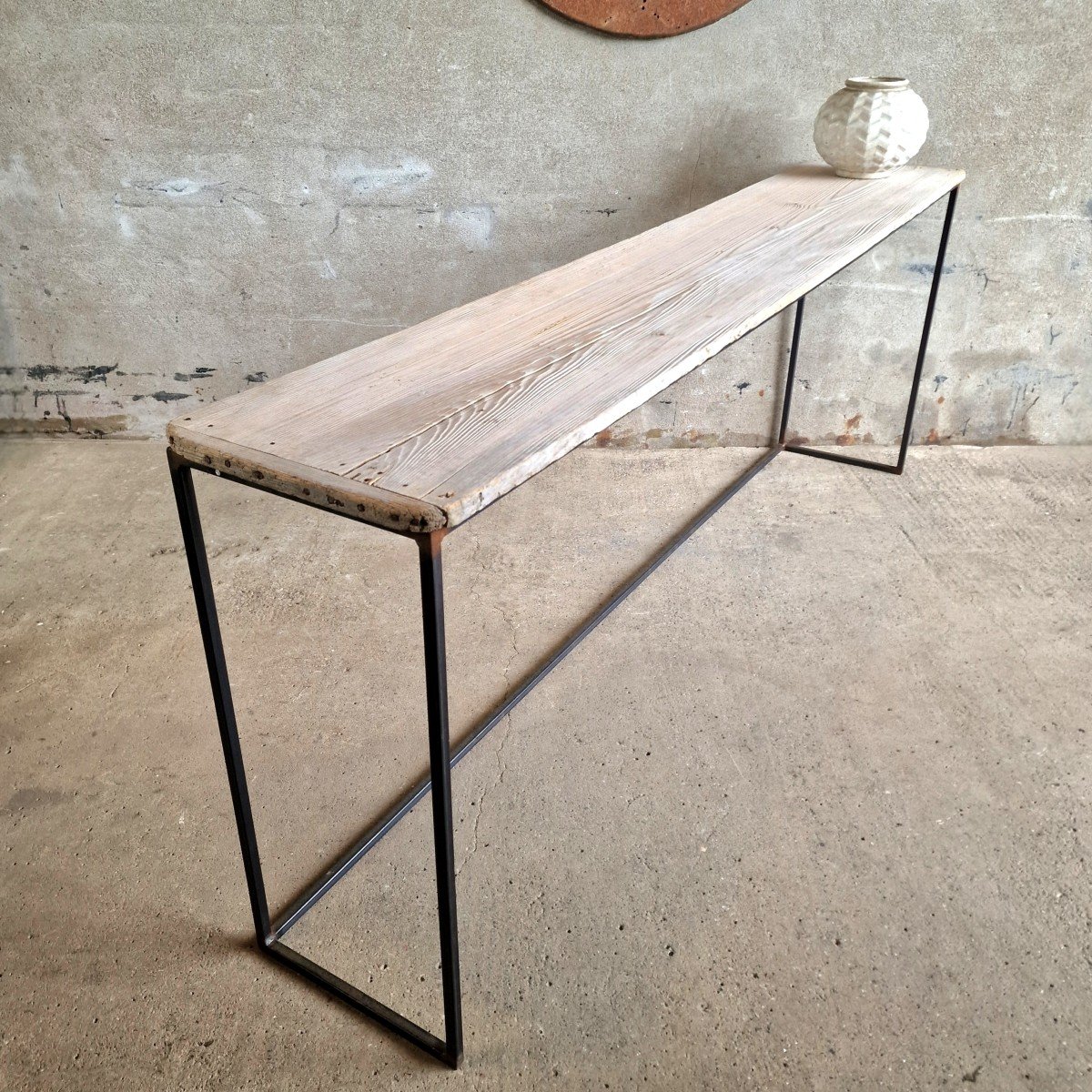 Console Table On Metal Base-photo-1