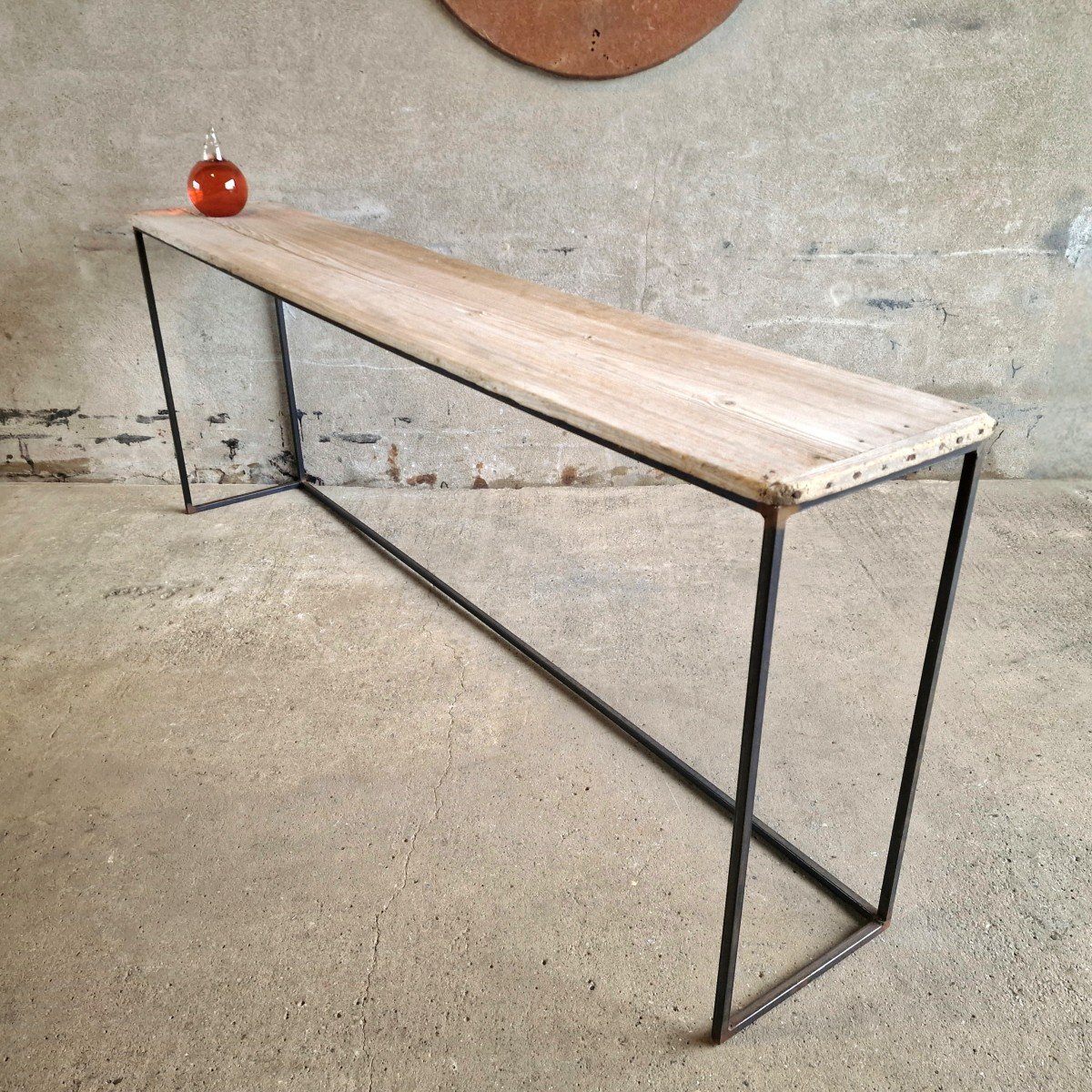 Console Table On Metal Base-photo-3