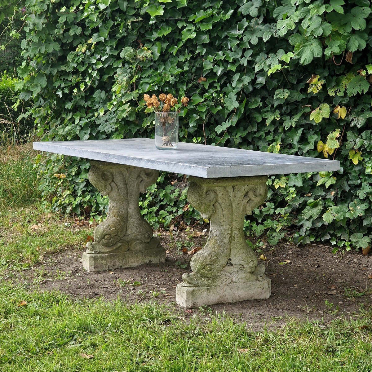 Table Impressionante Pieds Dauphin