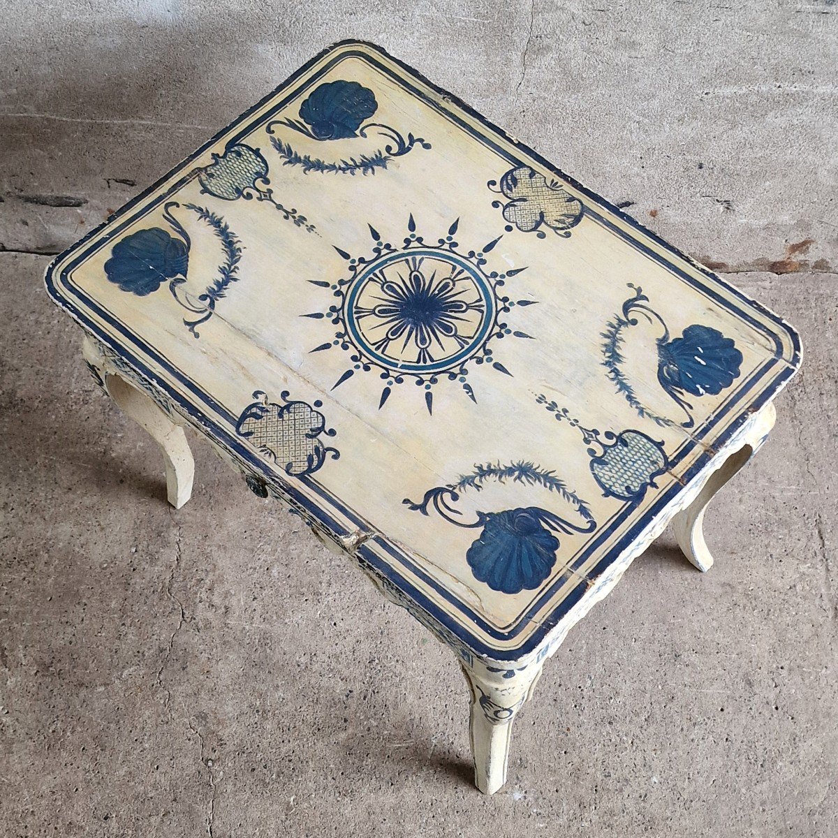 18th C Unusual Side Table-photo-2