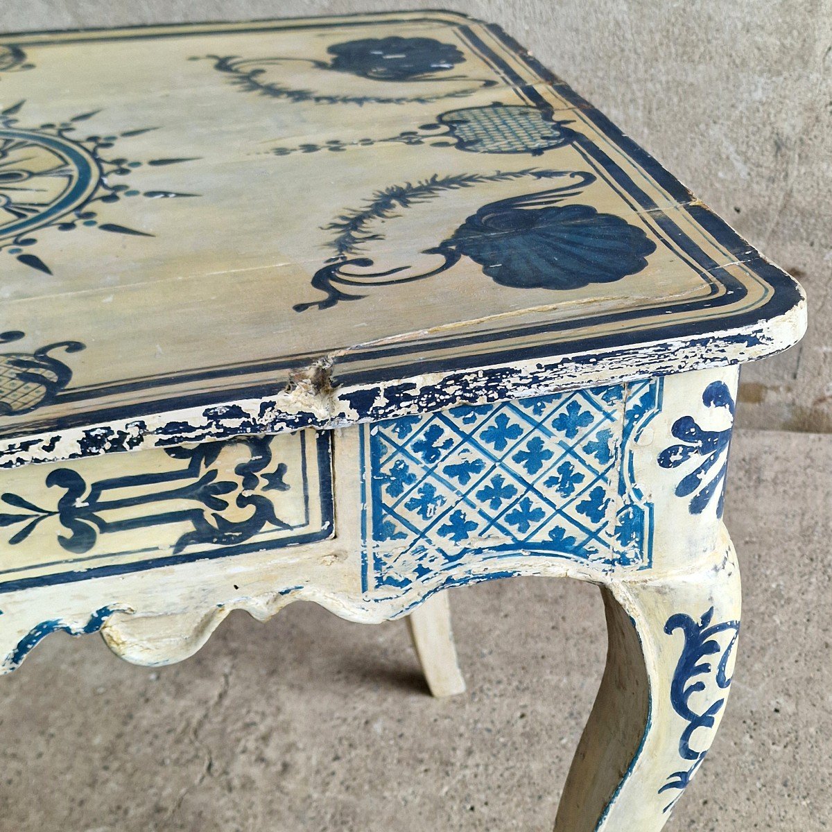 18th C Unusual Side Table-photo-6