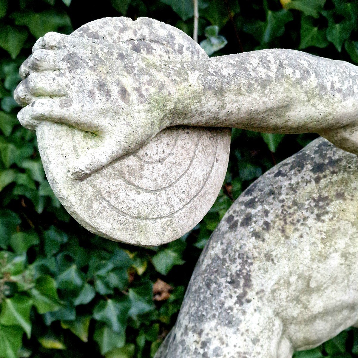 Discobolus Statue-photo-1