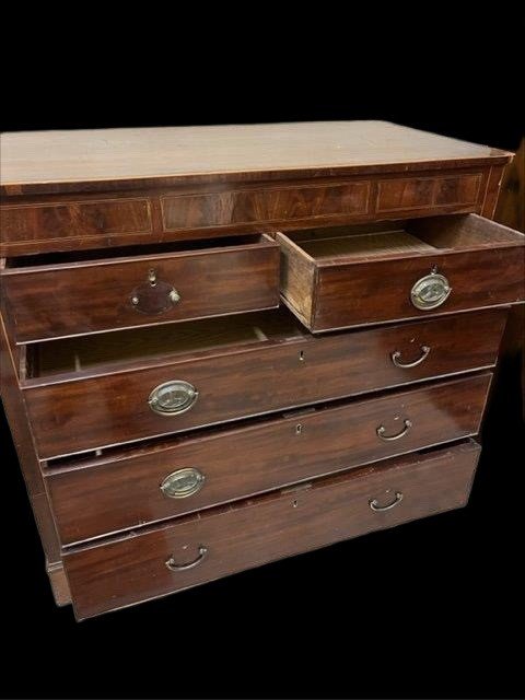 Mahogany Chest-photo-8