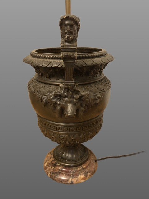  A Bronze Vase-photo-3