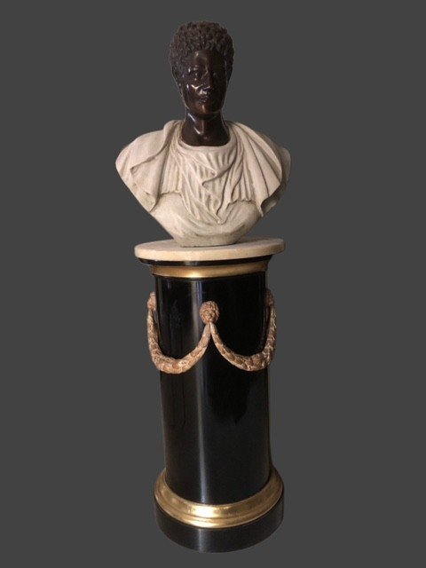 An Emperor Bust In Marble And Bronze-photo-3