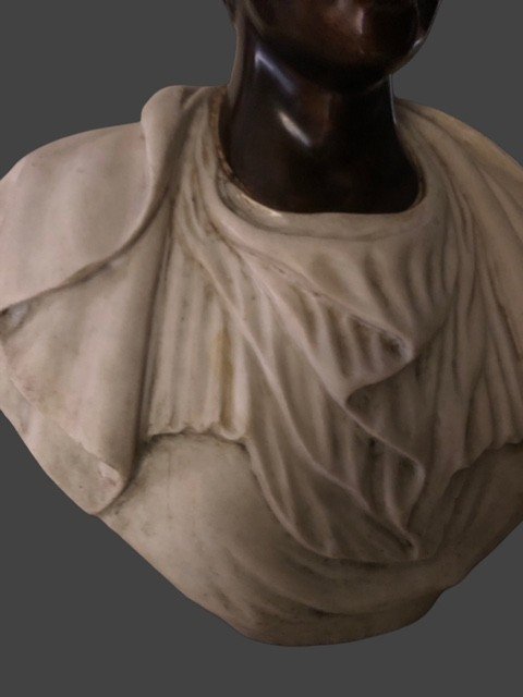 An Emperor Bust In Marble And Bronze-photo-4