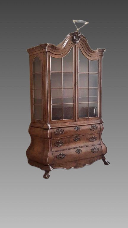 Dutch Walnut Showcase-photo-2