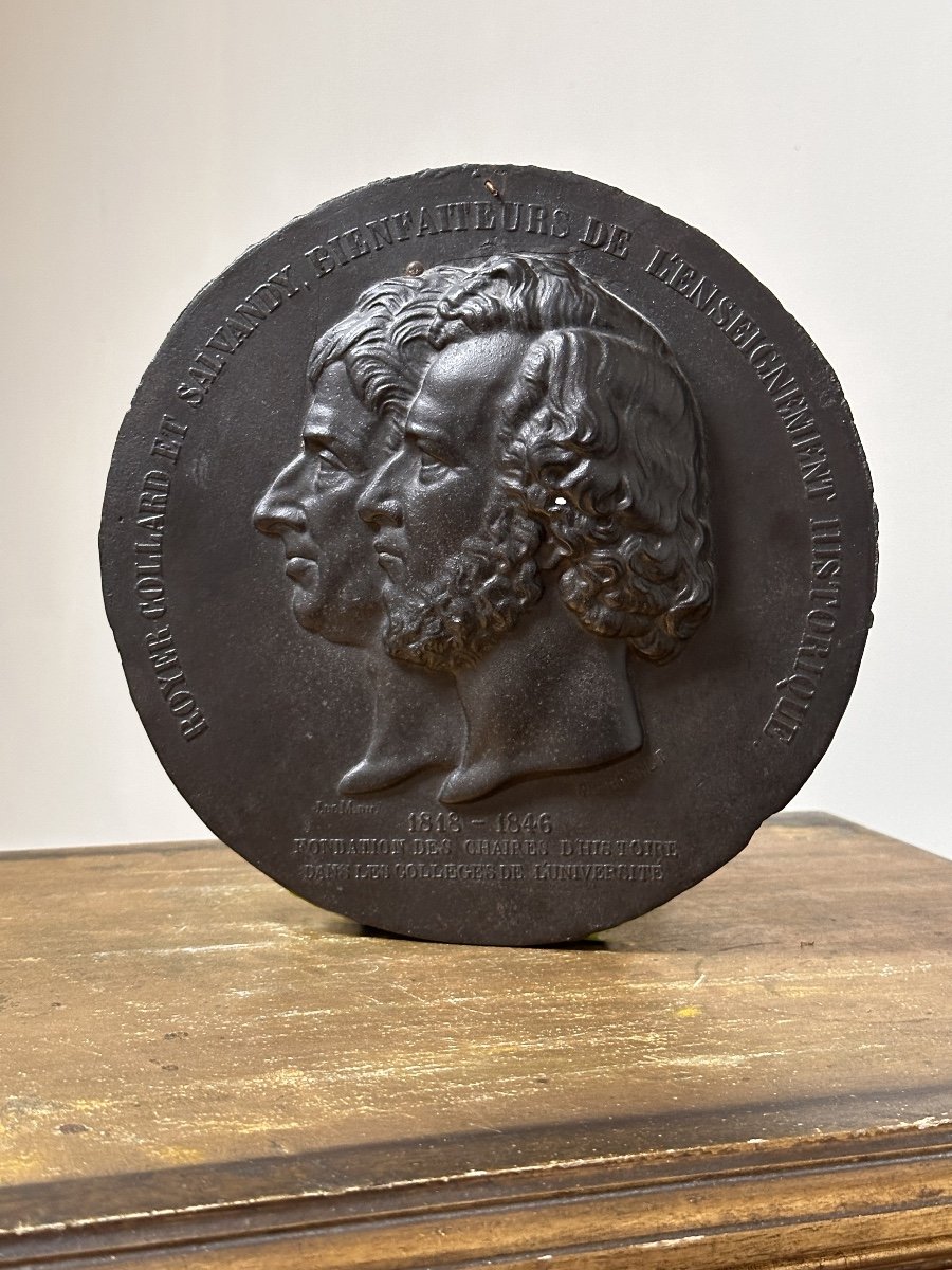 Double Portrait Medallion - Bronze-photo-2