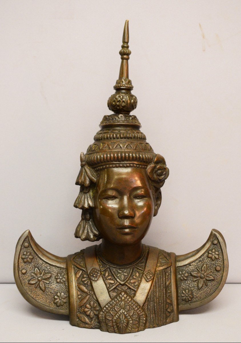 Large Bust Of Cambodian Dancer In Bronze