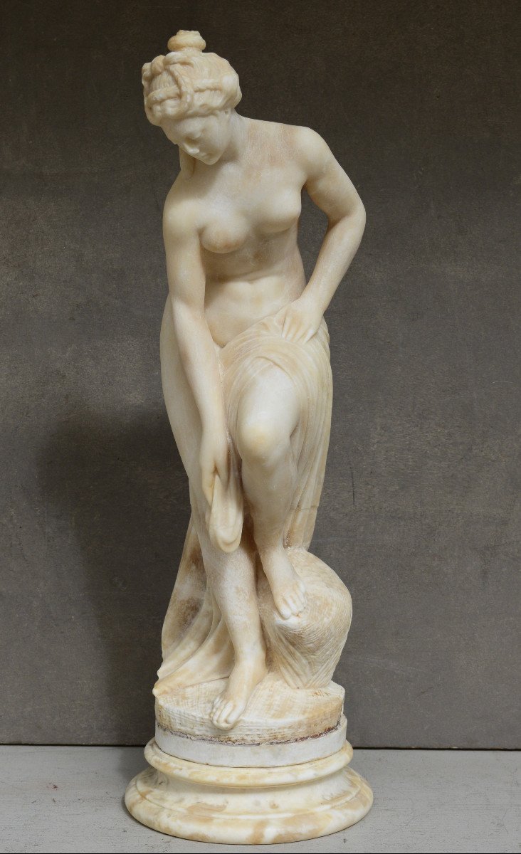Venus Au Bain Alabaster Sculpture