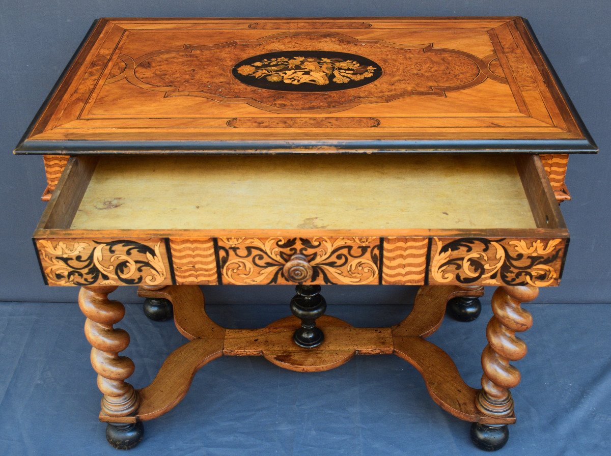 Louis XIII Table In Walnut And Marquetry-photo-6