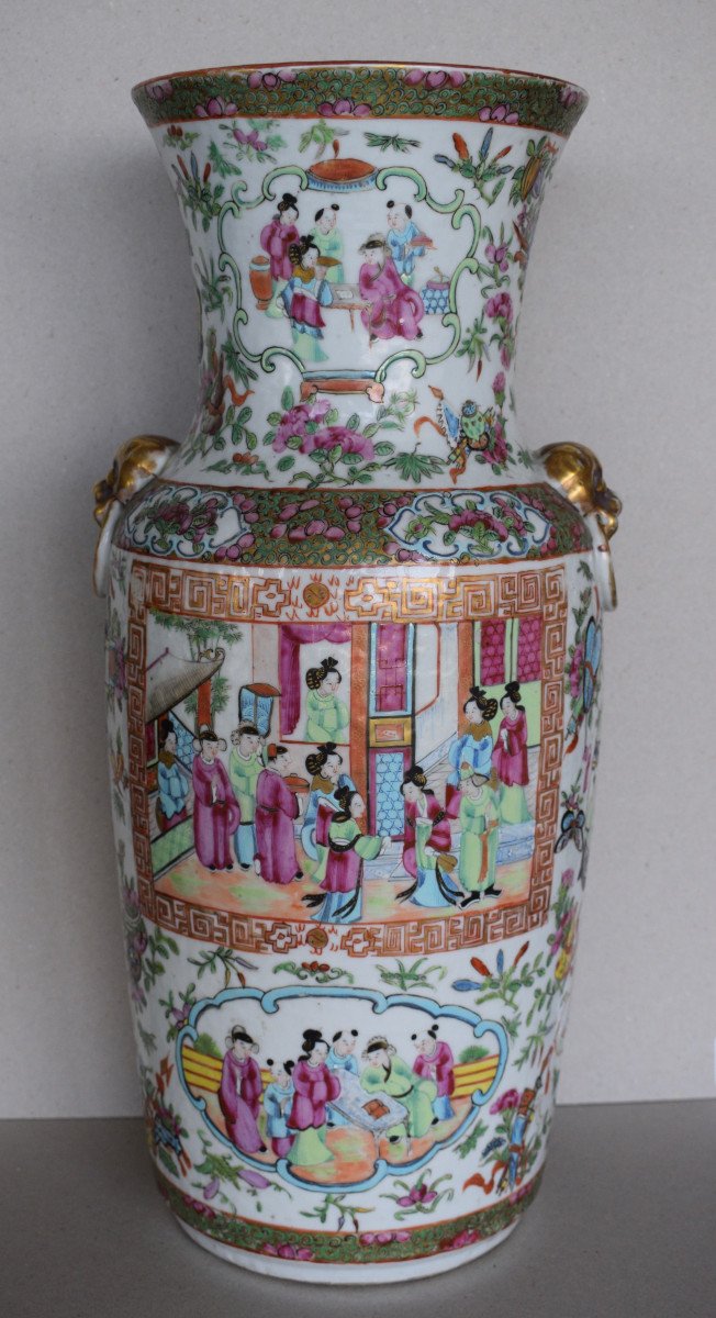 Chine Vase En Porcelaine Polychrome XIX Eme Siecle