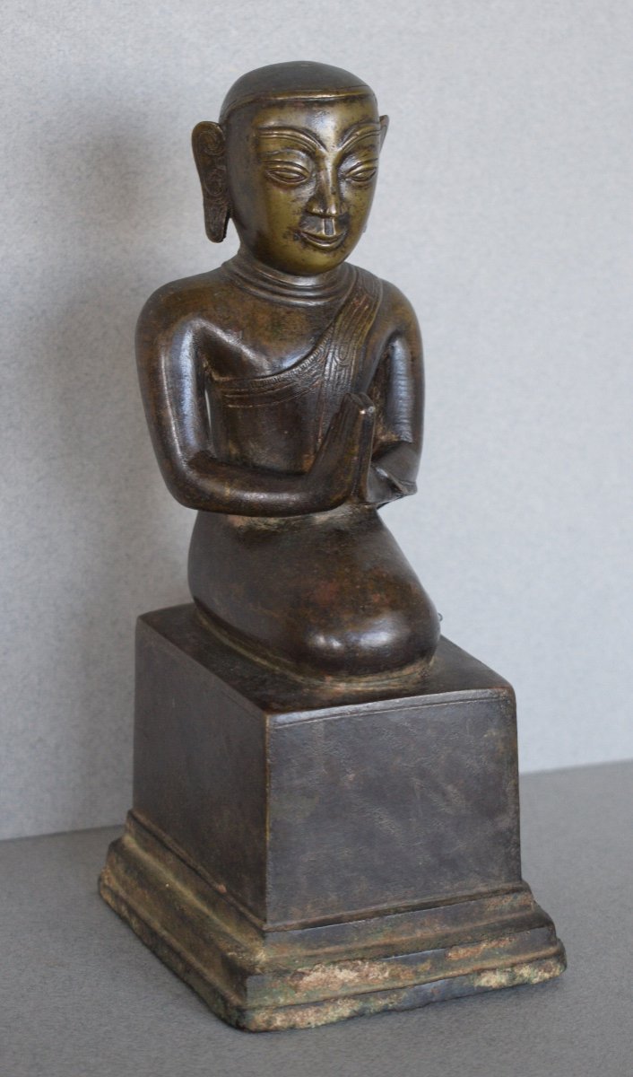 Bronze Adorant With Shaded Brown Patina Burma 17th Century-photo-3