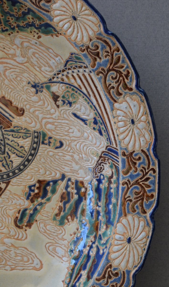 Important Ceramic Dish From The Bien Hoa School-photo-2