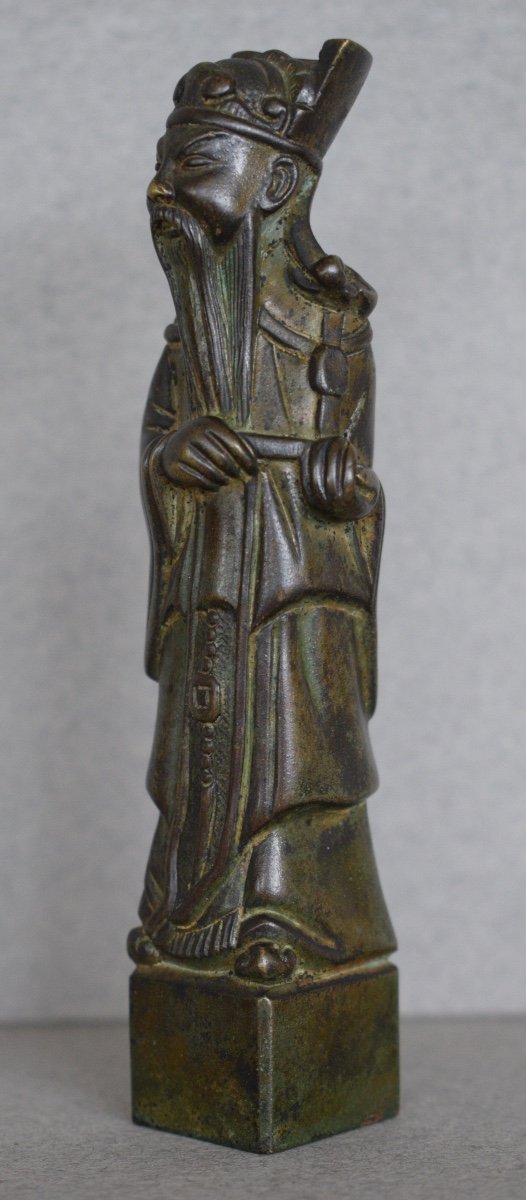 Chine Figurine En Bronze A Patine Brune Représentant Un Dignitaire-photo-4