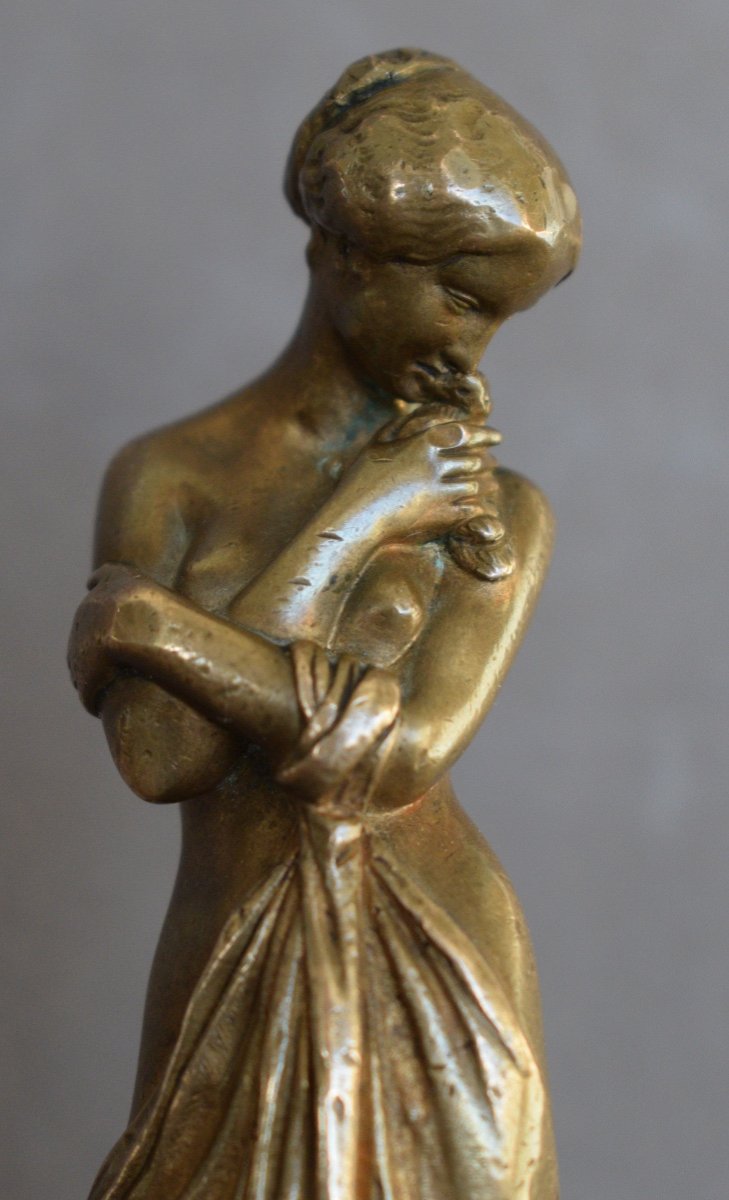 Sceau En Bronze Représentant Venus A La Colombe-photo-1