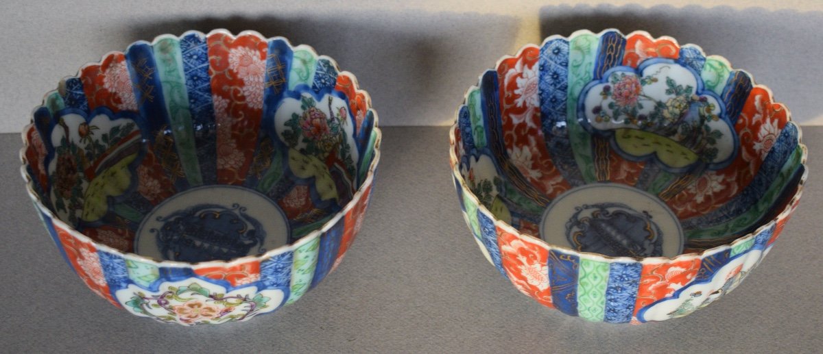 Pair Of Meiji Period Imari Polychrome Porcelain Bowls-photo-2