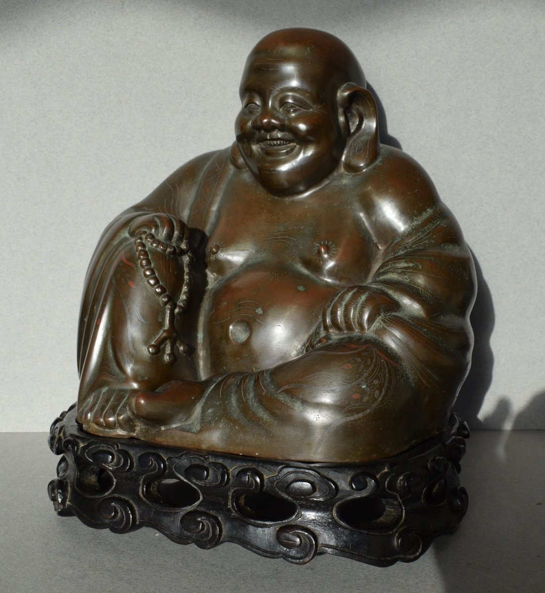 Important Budai En Bronze A Decor Niélé