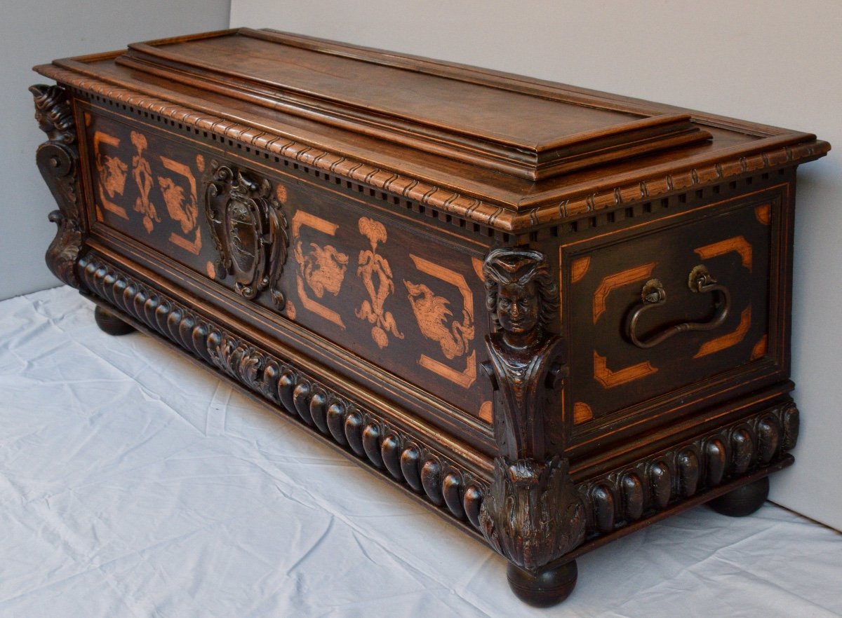 Important Renaissance Period Cassons In Walnut And Sycamore Inlay-photo-4