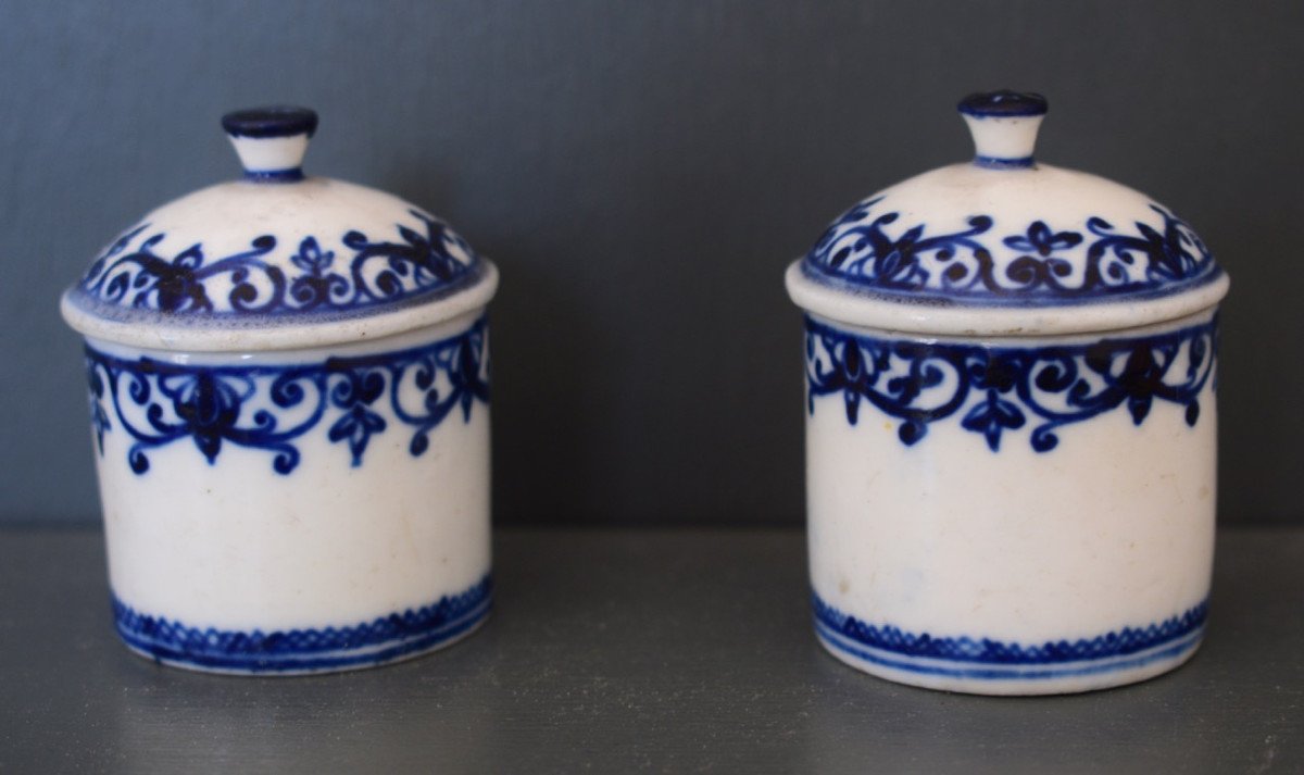 Mennecy Pair Of Ointment Jars In Tender Porcelain XVIII Eme-photo-4