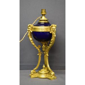 Gilt Bronze Lamp In The Shape Of Athenian