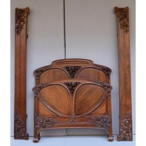 Art Nouveau Bed Attributed To Louis Majorelle In Cuban Mahogany