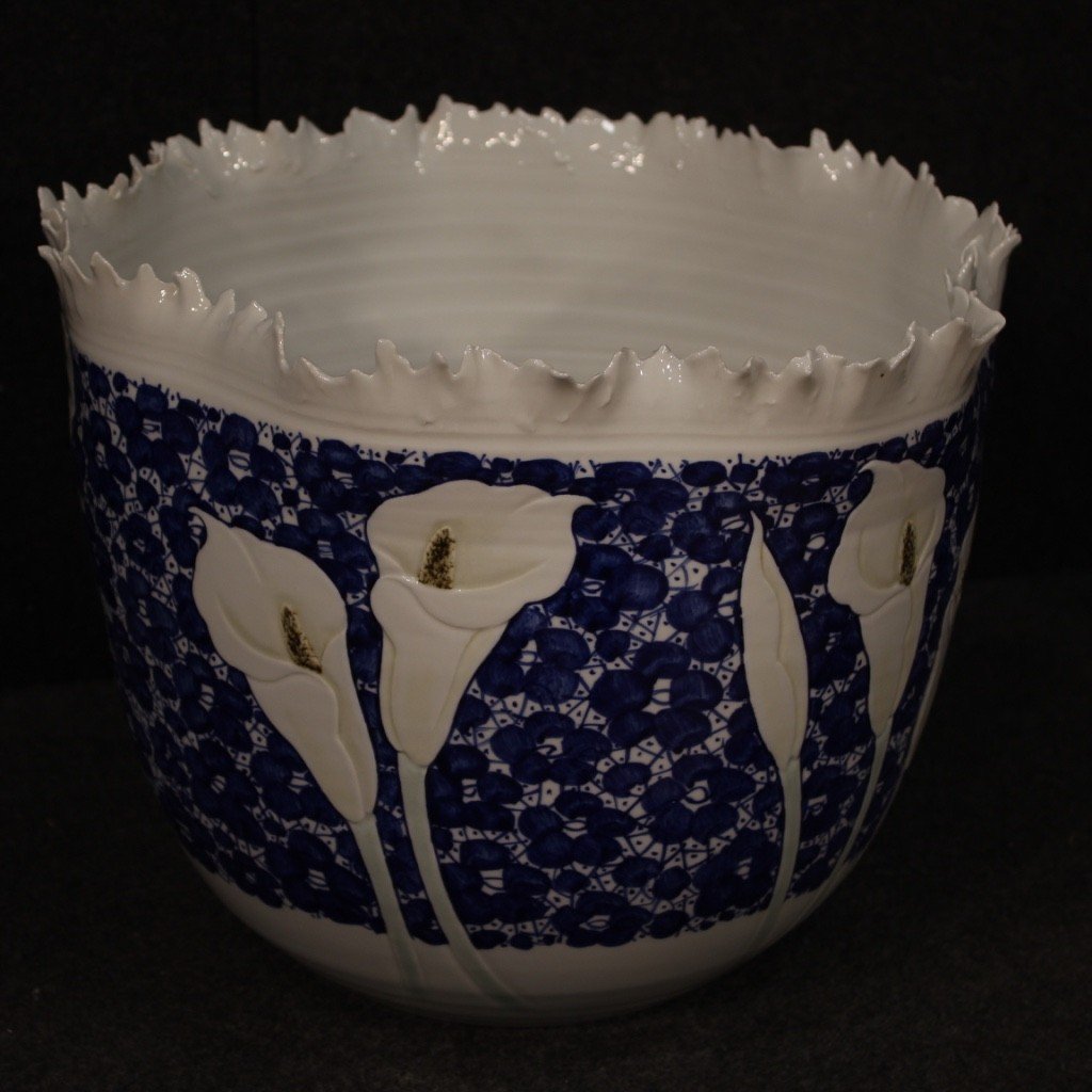 Chinese Painted Ceramic Vase With Calla Lilies