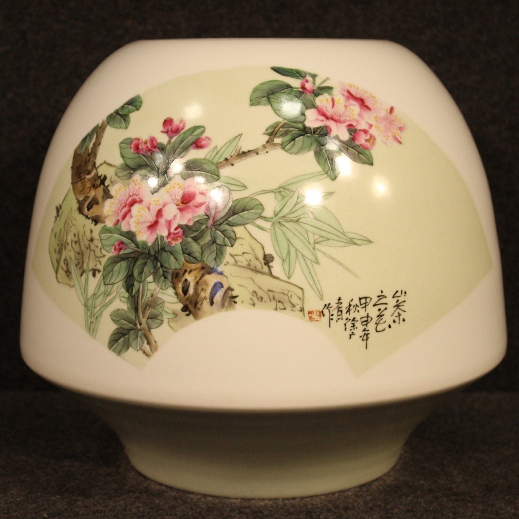 Chinese Painted Ceramic Vase With Floral Decorations-photo-2