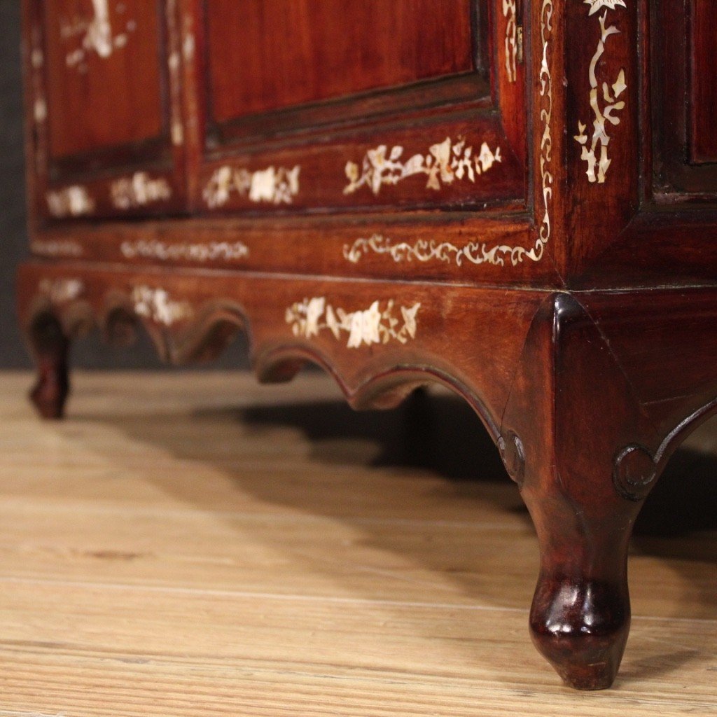 Oriental Showcase In Mahogany Wood -photo-3