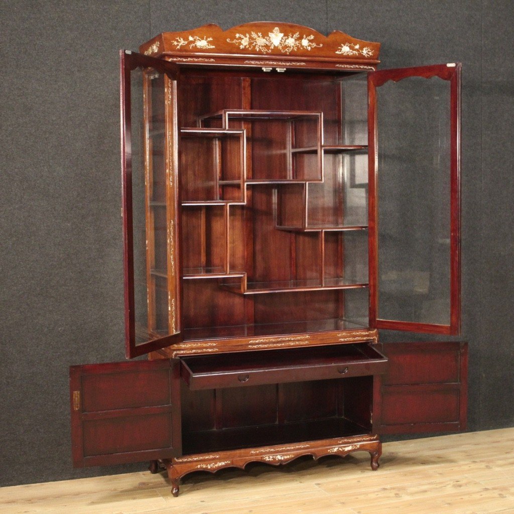 Oriental Showcase In Mahogany Wood -photo-7