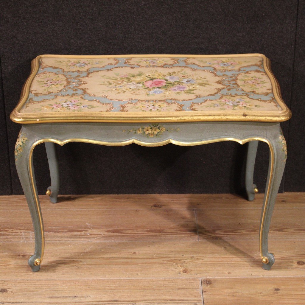 Splendid Lacquered Venetian Coffee Table-photo-3