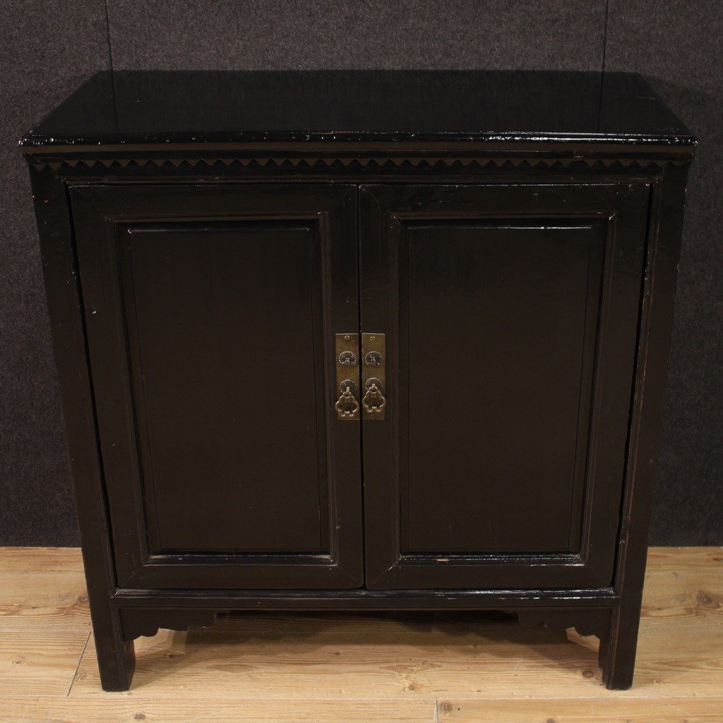 Chinese Sideboard In Lacquered Wood -photo-3