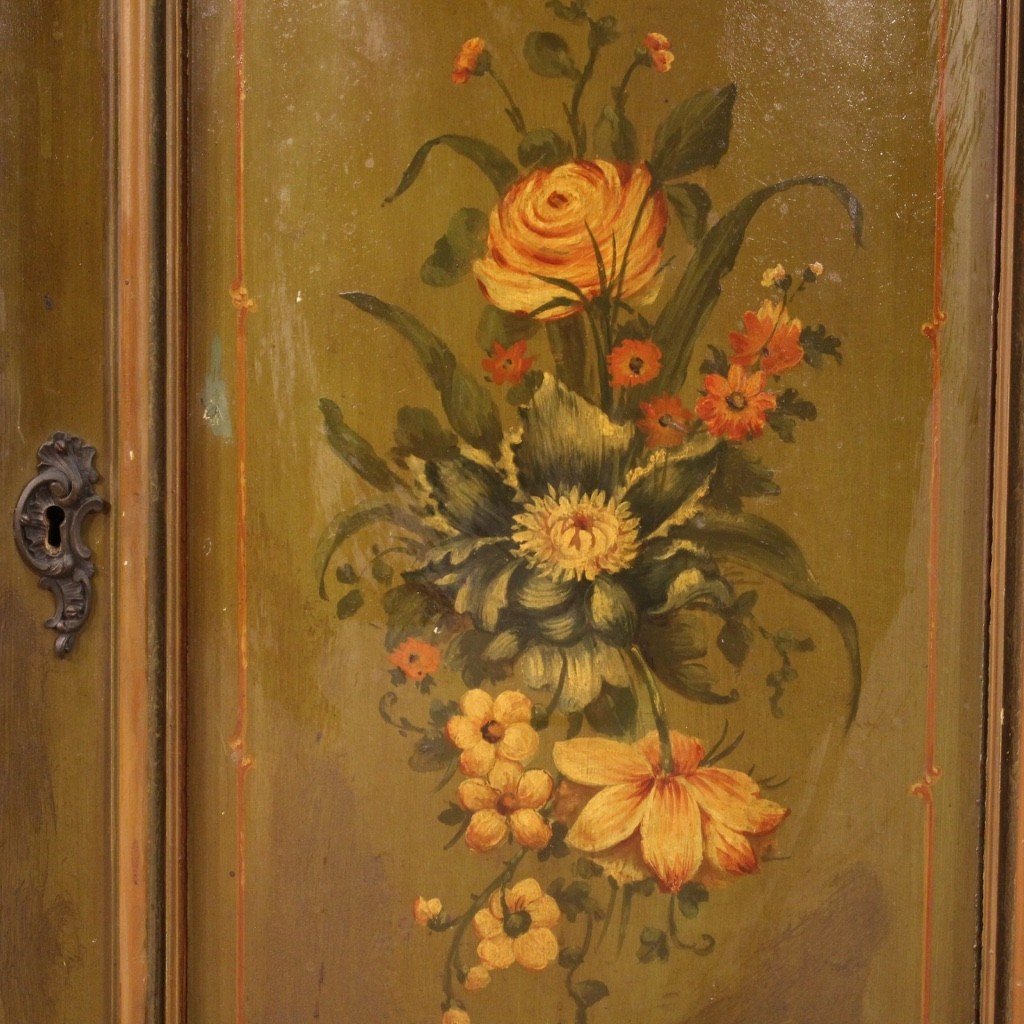 Painted Corner Cupboard In Venetian Style From 20th Century-photo-2