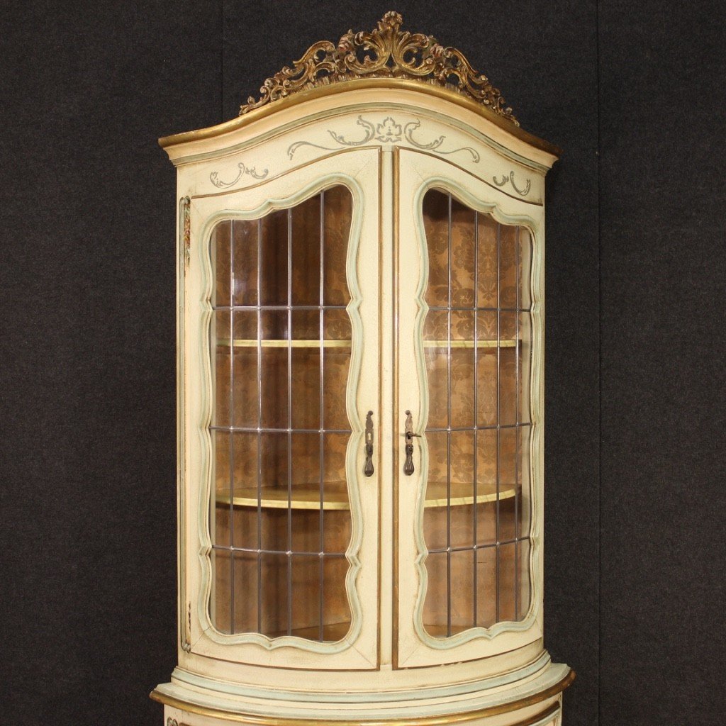 Lacquered, Gilded And Painted Venetian Corner Cabinet-photo-3