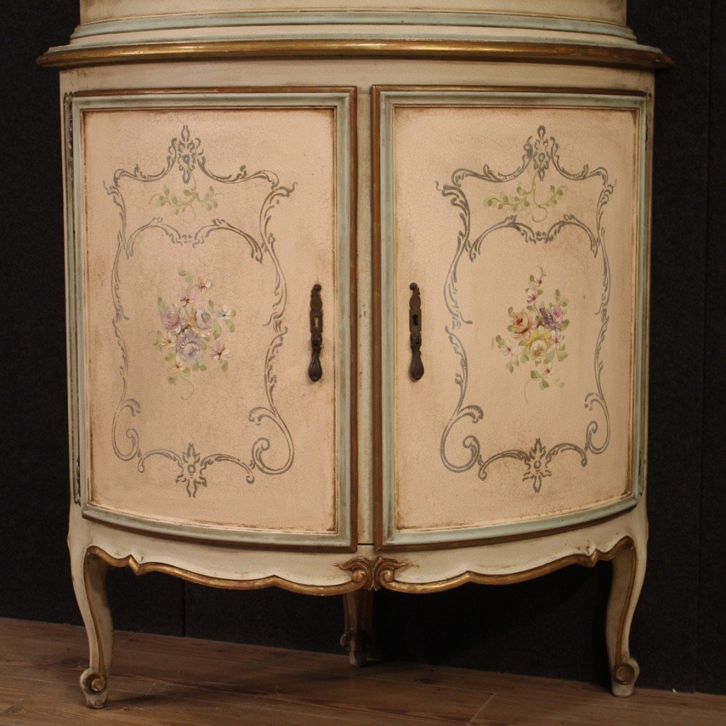 Lacquered, Gilded And Painted Venetian Corner Cabinet-photo-4