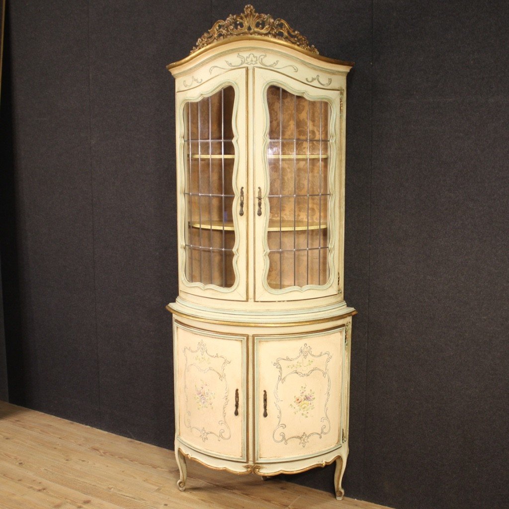 Lacquered, Gilded And Painted Venetian Corner Cabinet