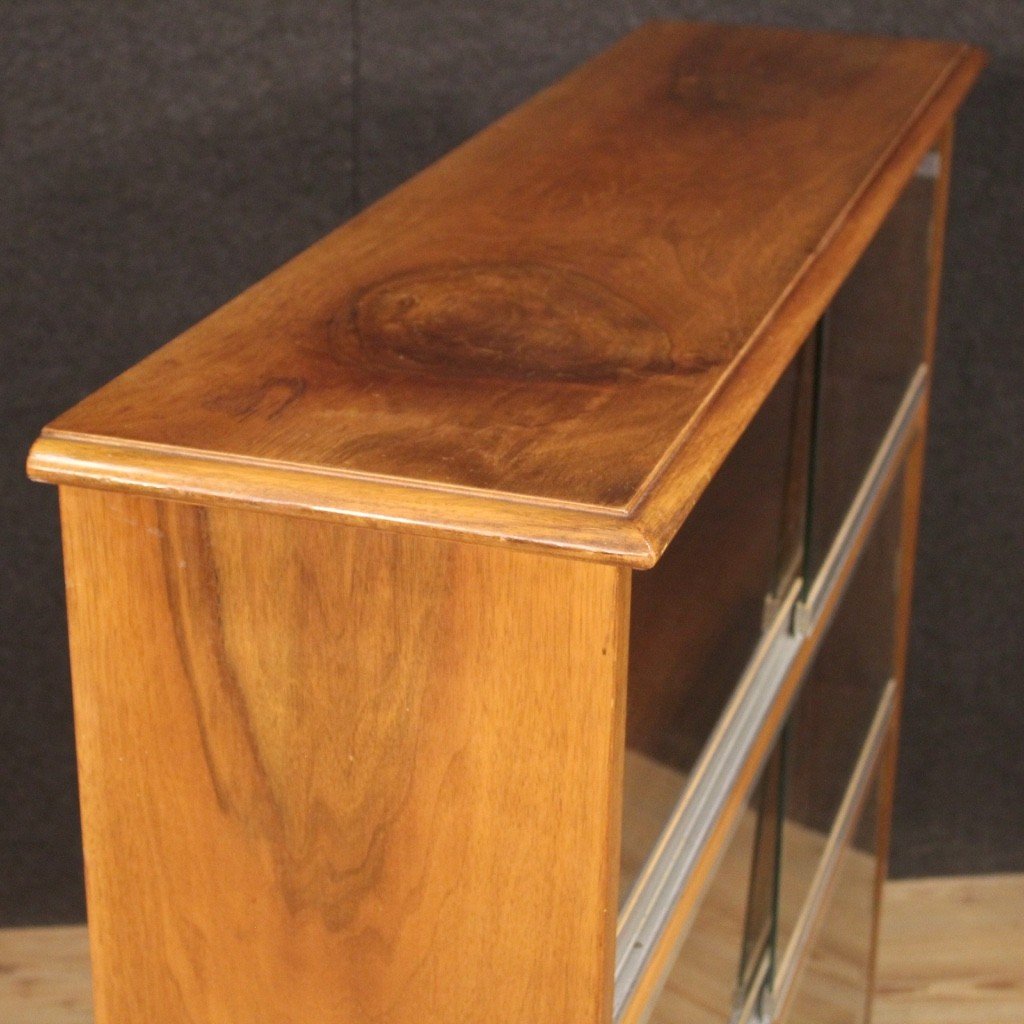 Pair Of Italian Bookcases In Walnut Wood With Glass Doors-photo-7