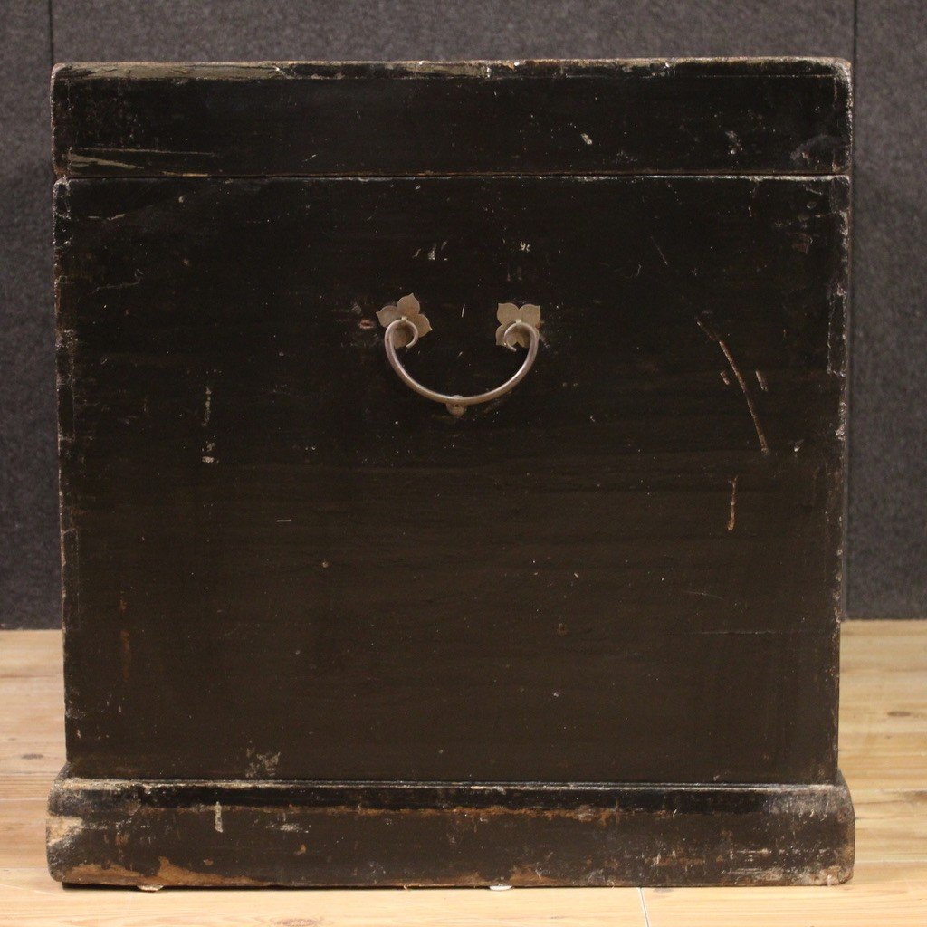 Small Chinese Chest From The 20th Century-photo-3