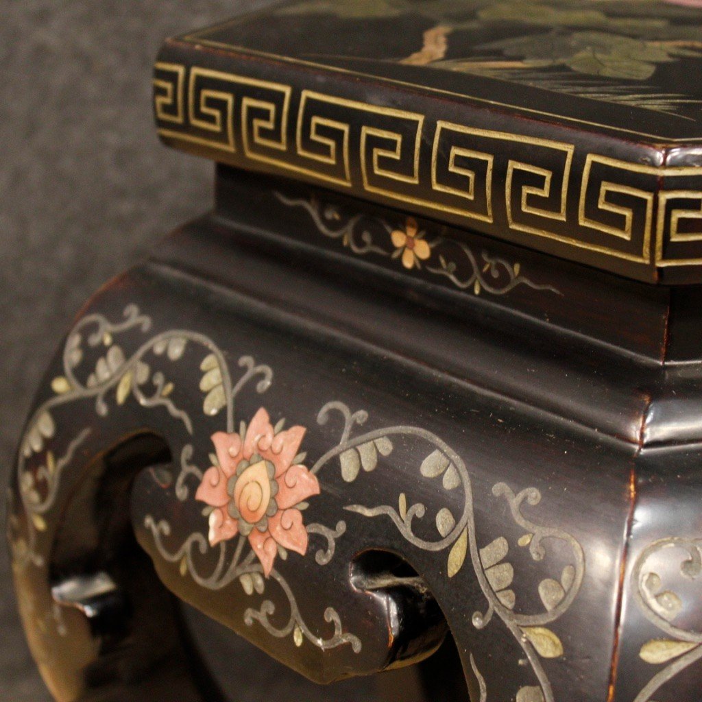 Lacquered And Painted Chinoiserie Side Table From 20th Century-photo-2