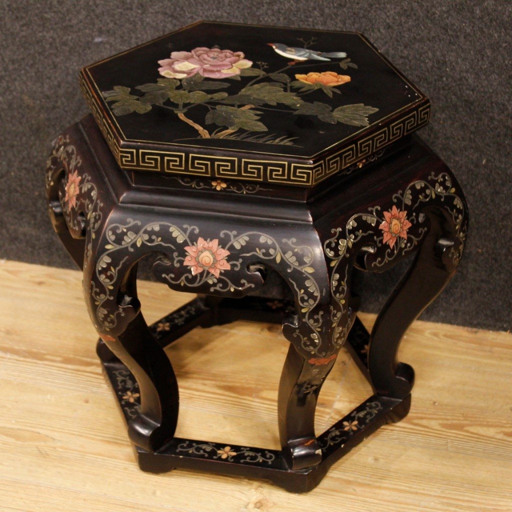 Lacquered And Painted Chinoiserie Side Table From 20th Century