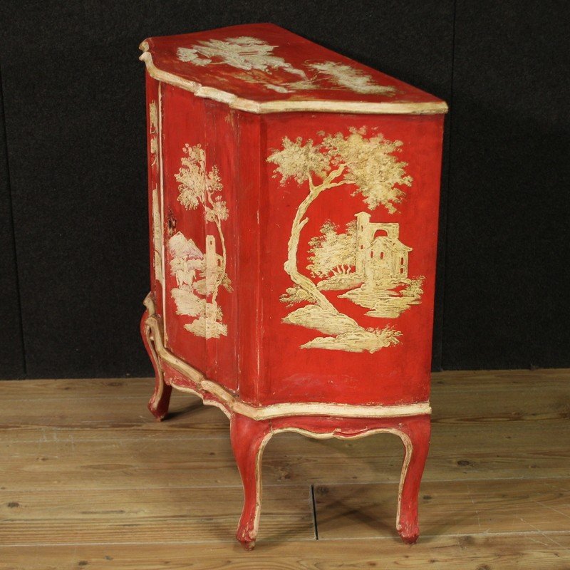 Venetian Lacquered And Painted Sideboard From The 20th Century-photo-4