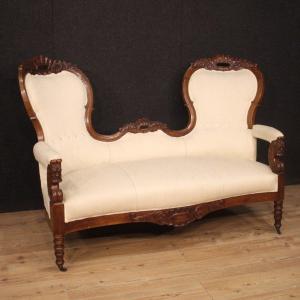 Italian Sofa In Walnut From 19th Century