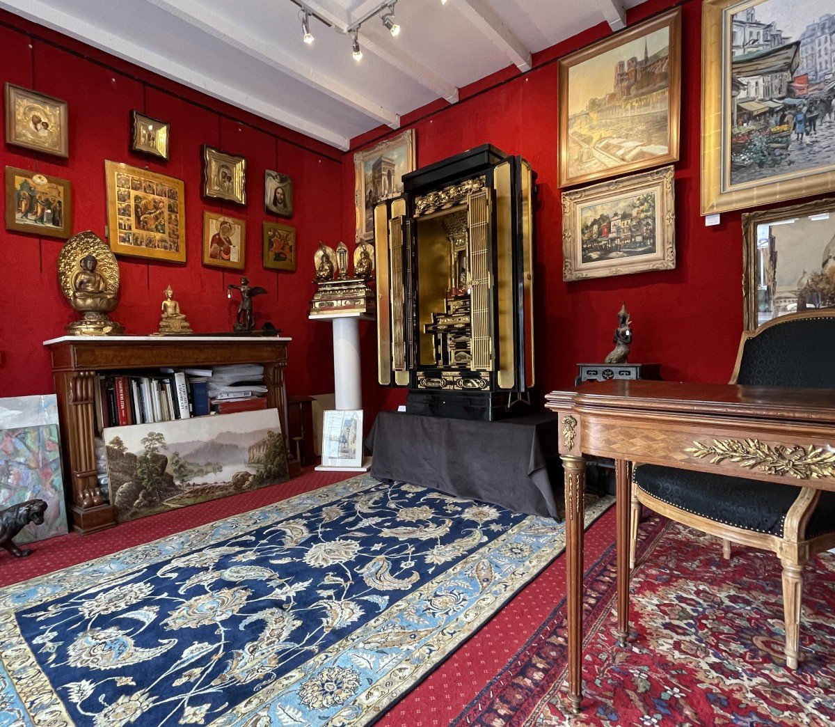 Paris Antiques