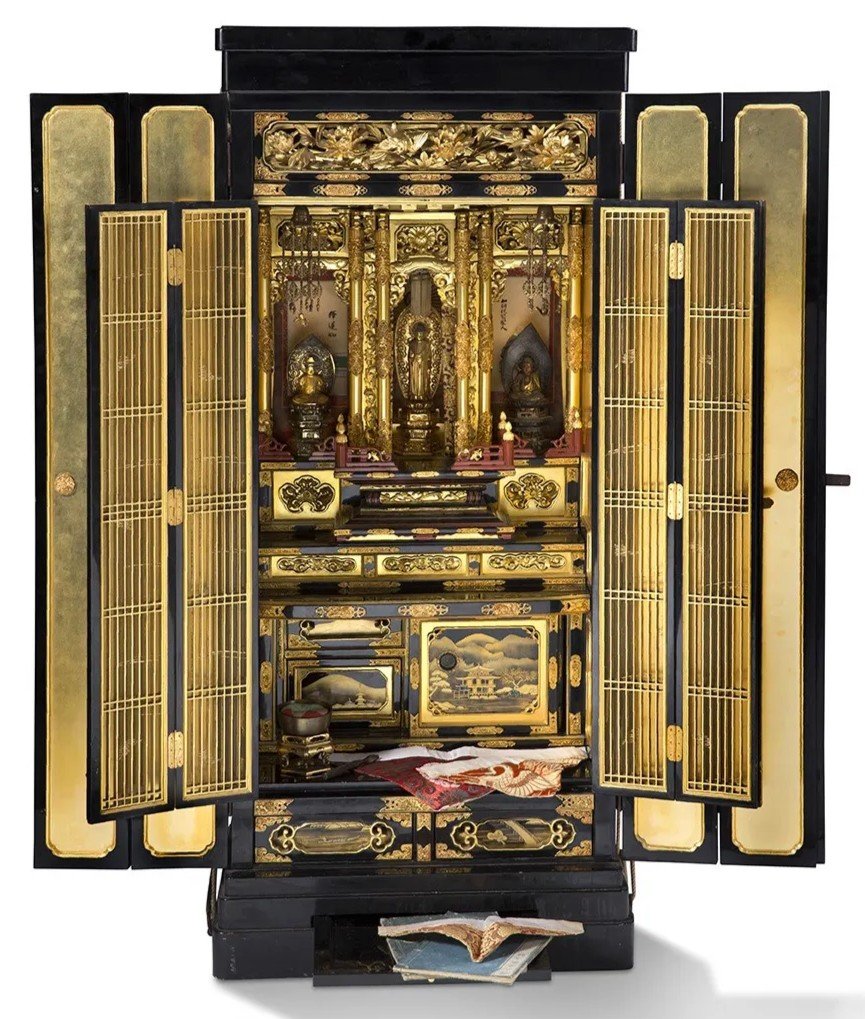 Monumental Buddhist Altar, Lacquered And Gilded Wood, Japan Taishô Period (1912-1926) / Buddha  Buddhism / Butsudan / Japanese Zushi / Kyoto / Asia Asian Art / China / Furniture Chinese Lacquer 