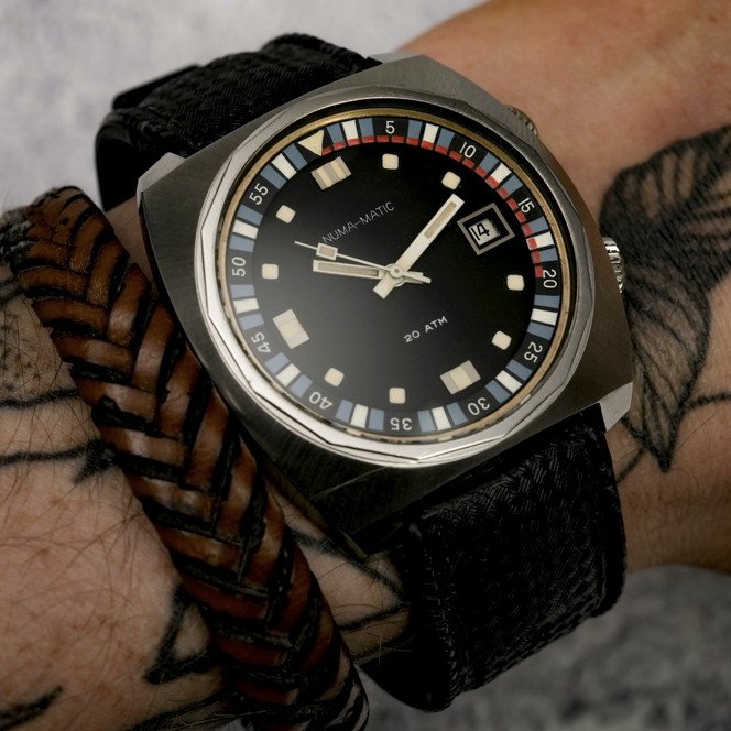 Vintage Numa-matic Super Compressor Automatic Nos Diving Watch -1969- 