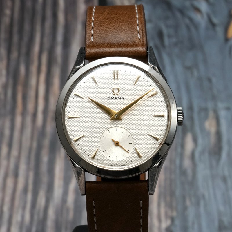 Omega Calatrava  'sub-seconds'  Honeycomb Dial Acier Inoxydable -1951- 