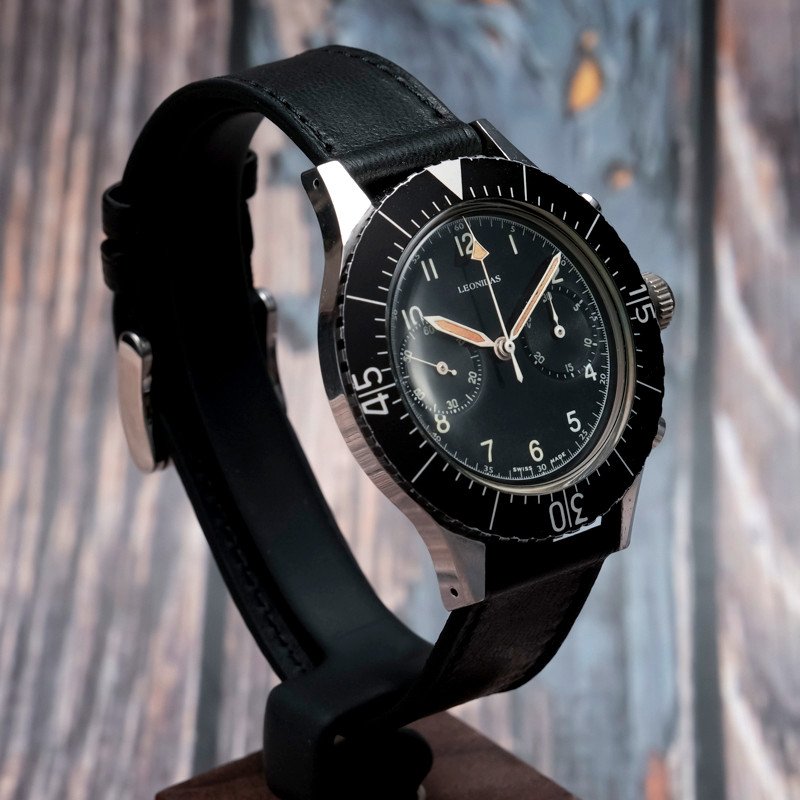 Leonidas Military Cp-2 Flyback Chronograph -1965--photo-1